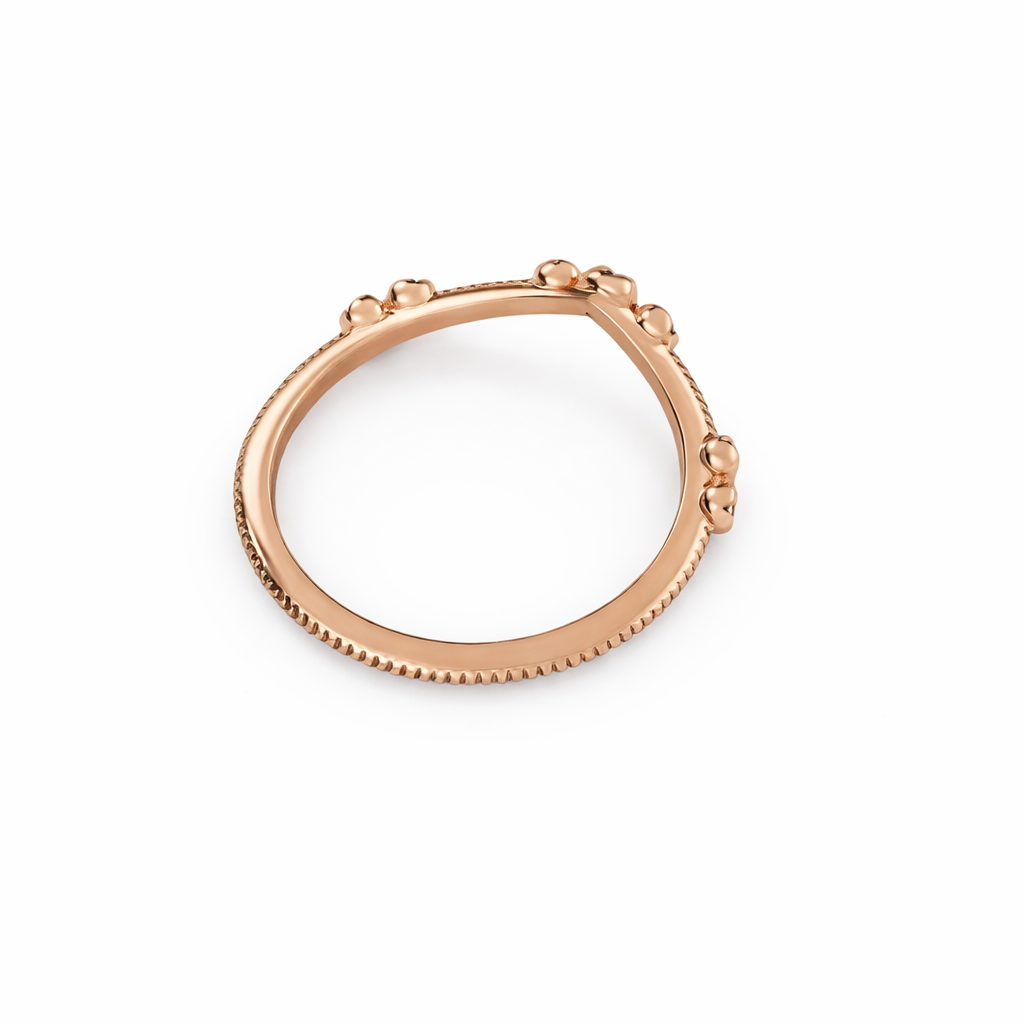 Confetti V-Shape Ring