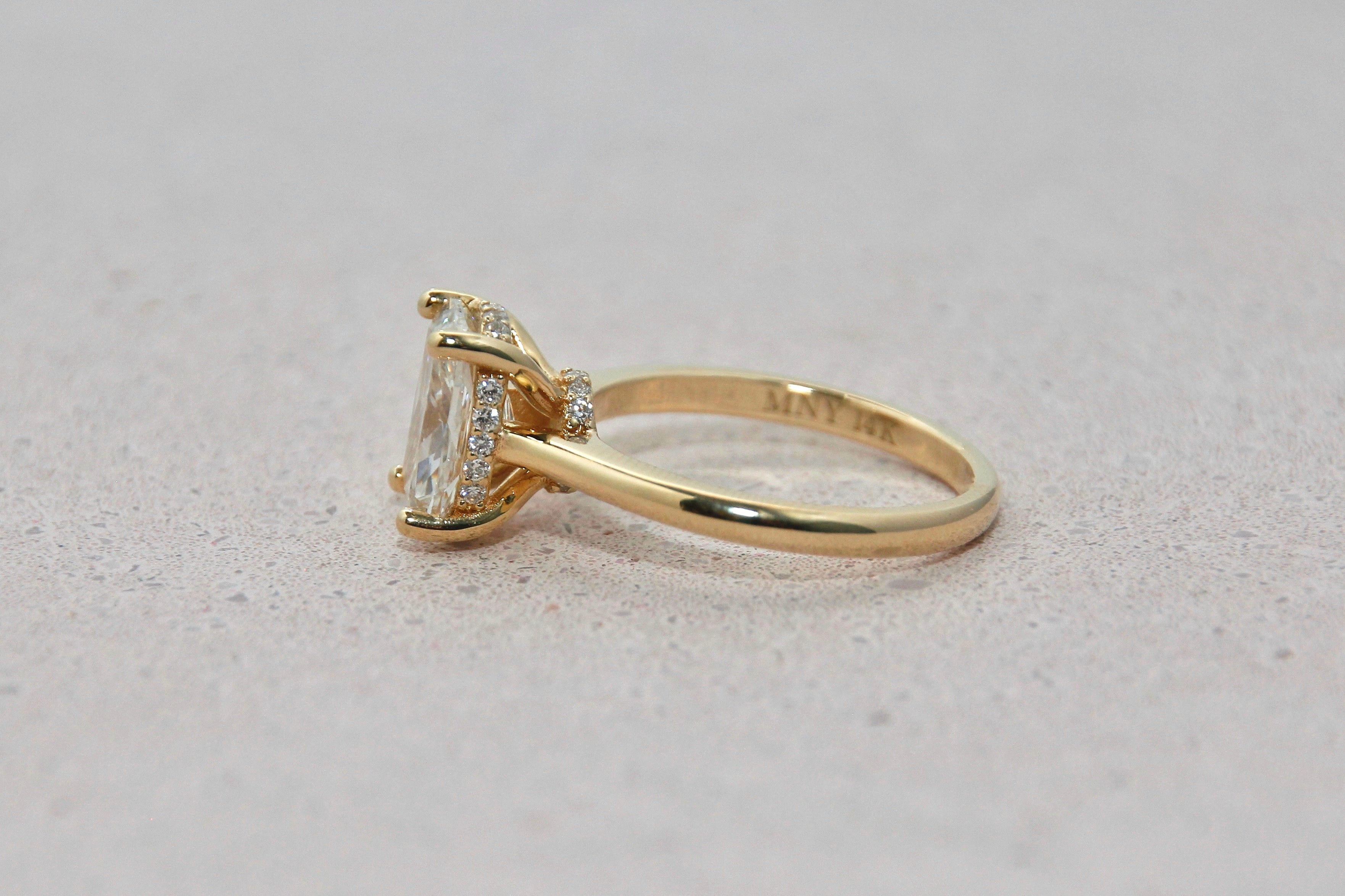 2 ct Cushion Elongated Diamond ring, 14K Yellow Gold
